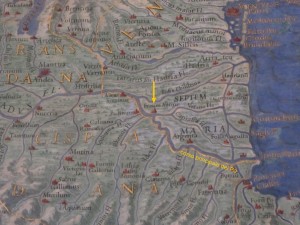 Partial reproduction of a painting showing the position of the Po River (corso principale del Po) and Ferrara (yellow arrow) before the river moved to its present location 40 kilometers north.  Credit: Egnazio Danti