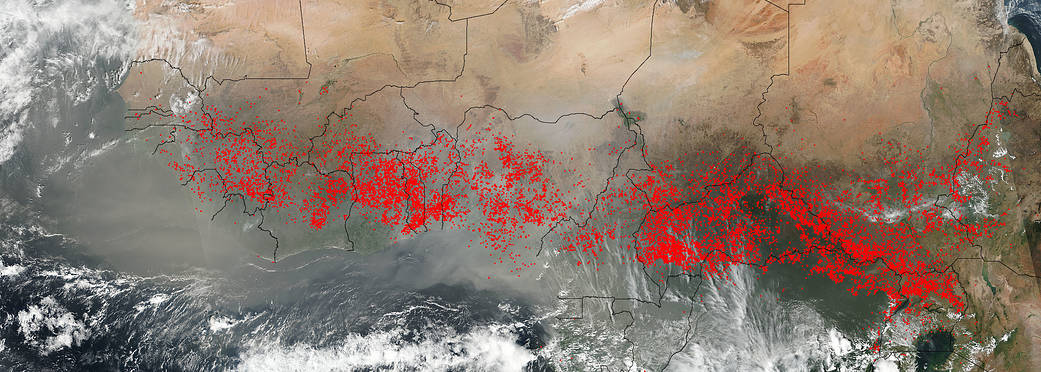Hundreds of fires burned across Central Africa on 27 December, 2017, as farmers burned the residue of the previous season’s crops. Credit: Jeff Schmaltz/NASA 
