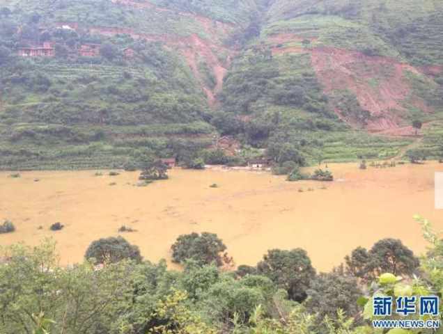 valley-blocking landslides