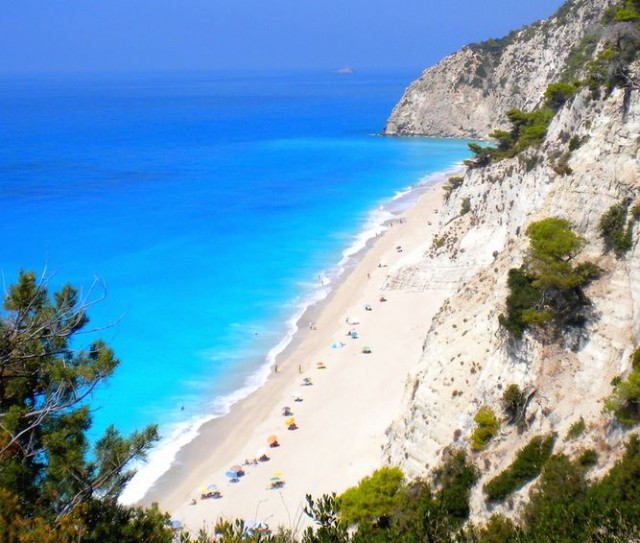 Lefkada: dramatic landslides from the earthquake on 17th November - The ...