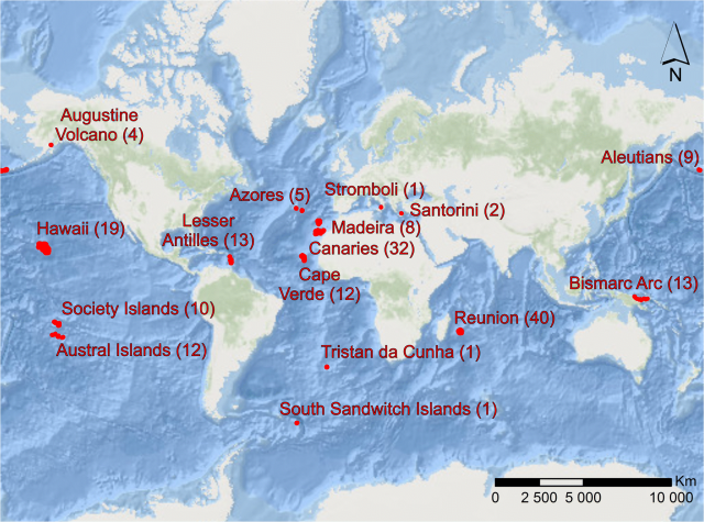 A global database of giant landslides on volcanic islands