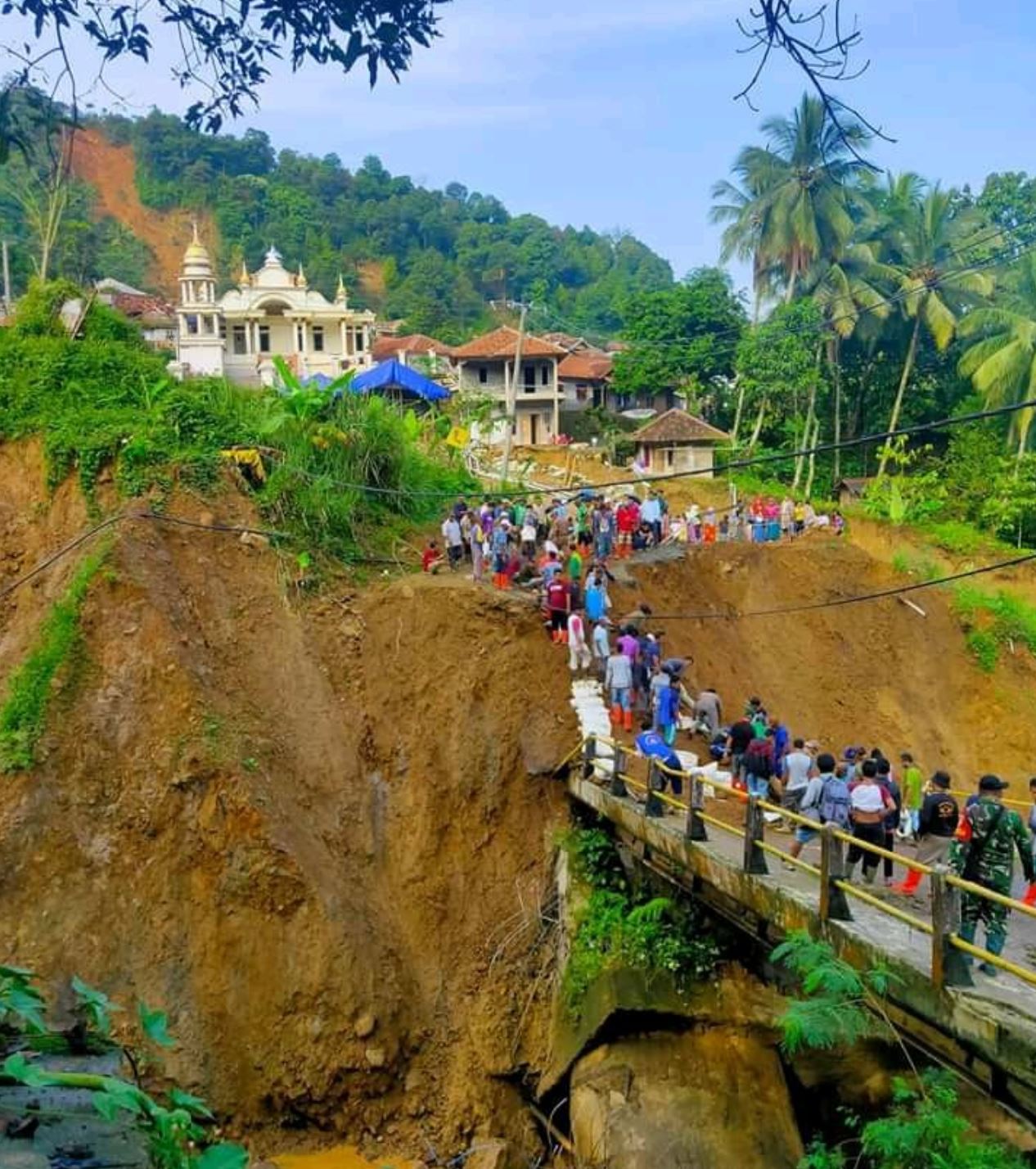 A landslide in Cinyiru, Indonesia
