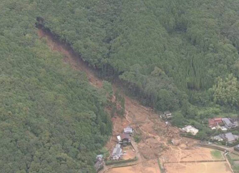 Ashikita: a large landslide in the Kumamoto region of Japan - The ...