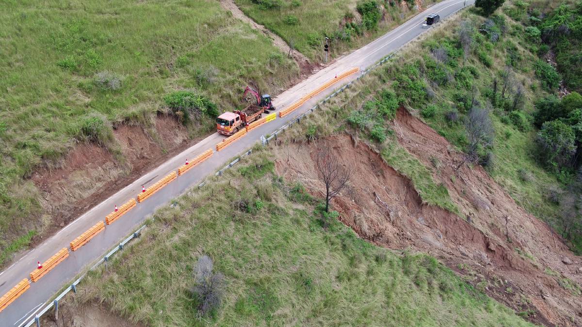 A landslide on the Oxley Highway. Image from Transport for NSW.