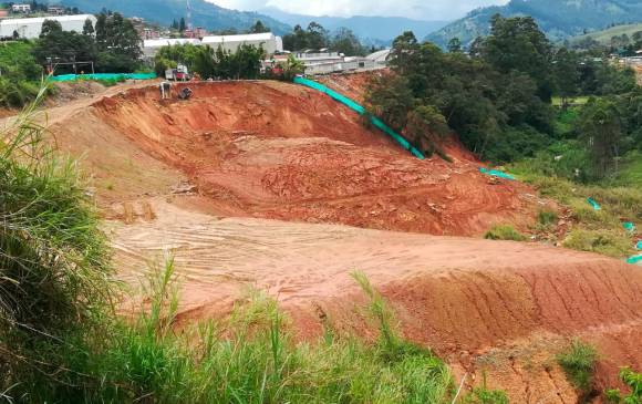 The aftermath of the  3 May 2021 landfill landslide at Caldas in Colombia. 