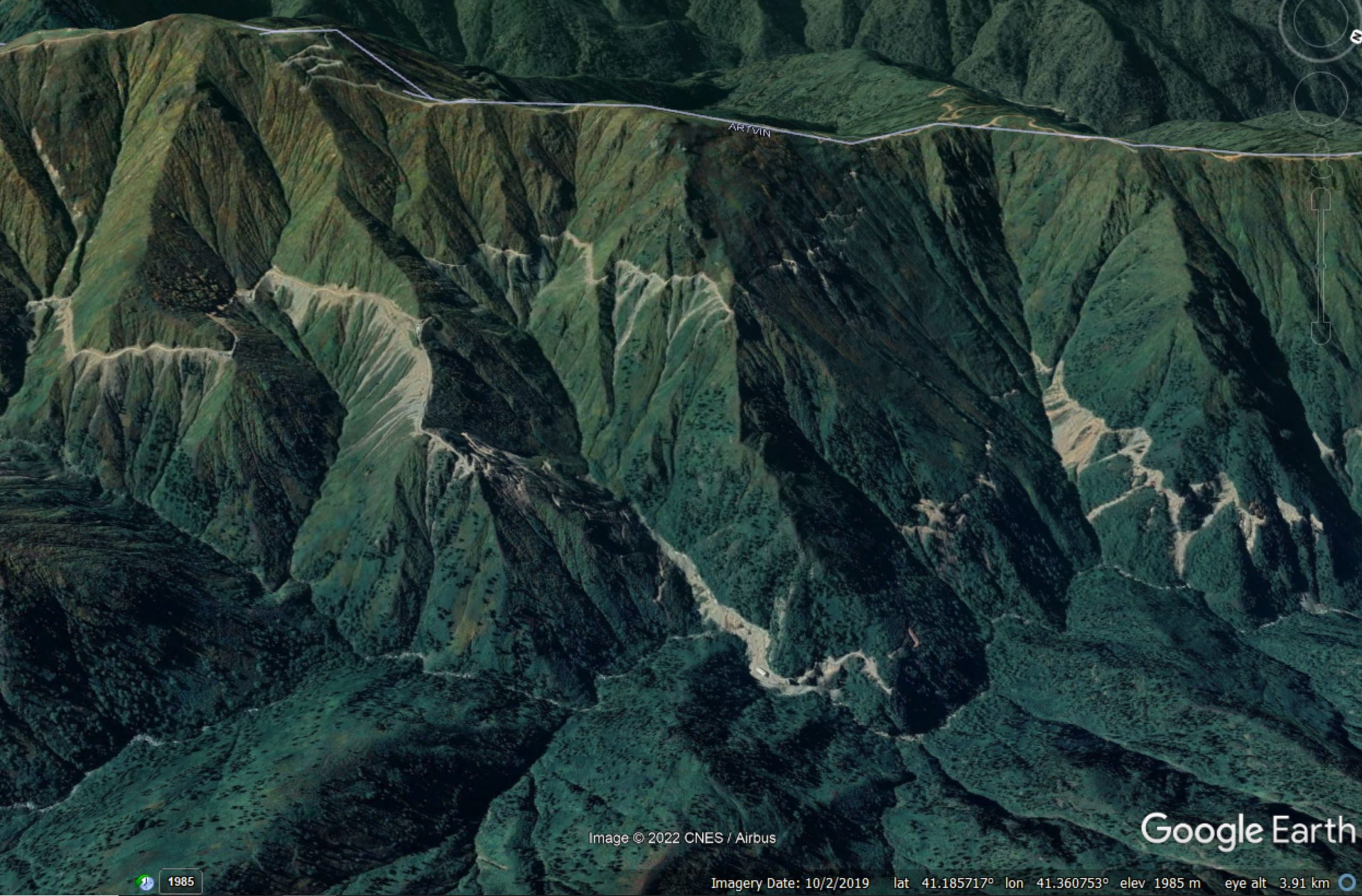 Google Earth image showing road-related landslides in the Arhavi area of Turkey.