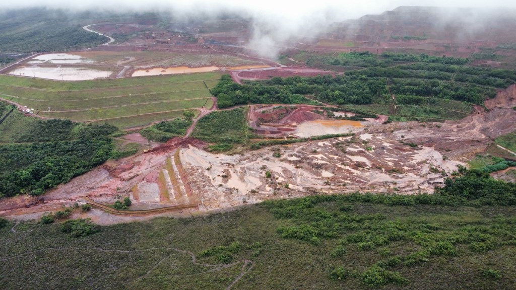 The flowpath of the 8 January 2022 landslide at the Pau Branco mine in Brazil. 