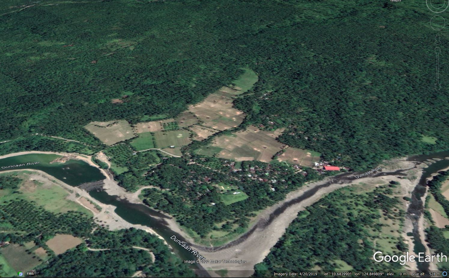 필리핀, 레이테 아일랜드, 베이 베이 시티의 칸타 노스 마을의 미끄러질 수있는 곳의 GoogleEarth 투시도.열대 폭풍우 아가톤