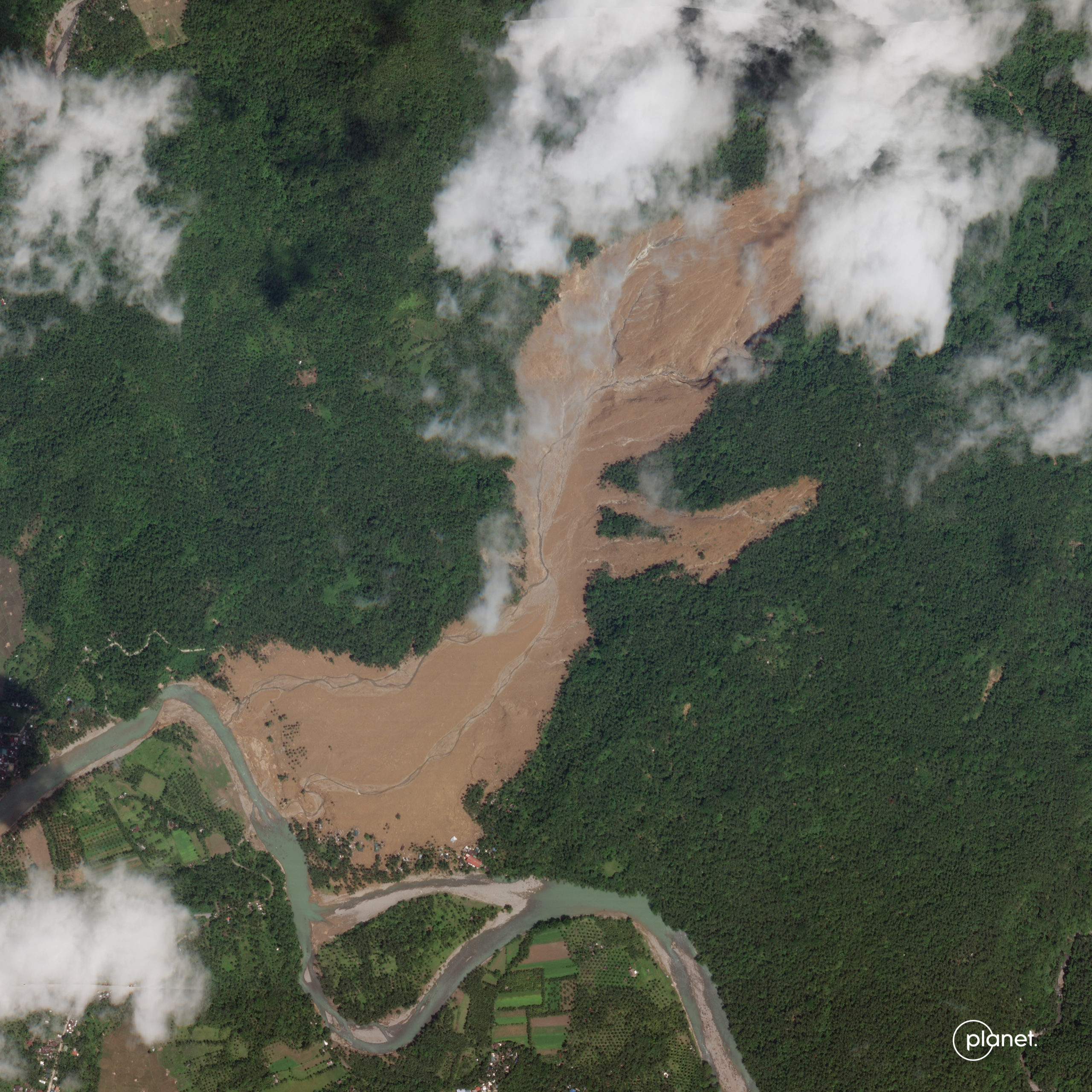 High resolution satellite image of the Kantagnos village landslide in the Philippines.