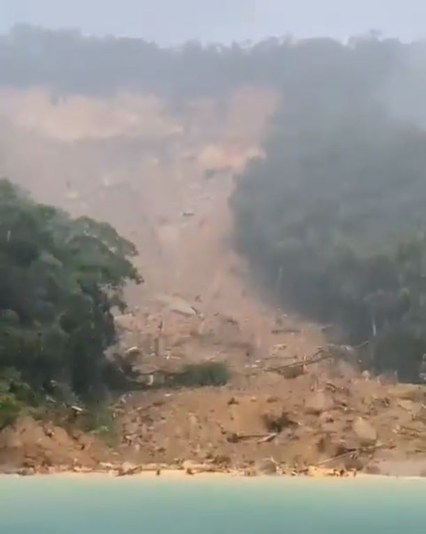 The aftermath of the 2 April 2022 landslide at Praia de Itaguaçu in Brazil. 