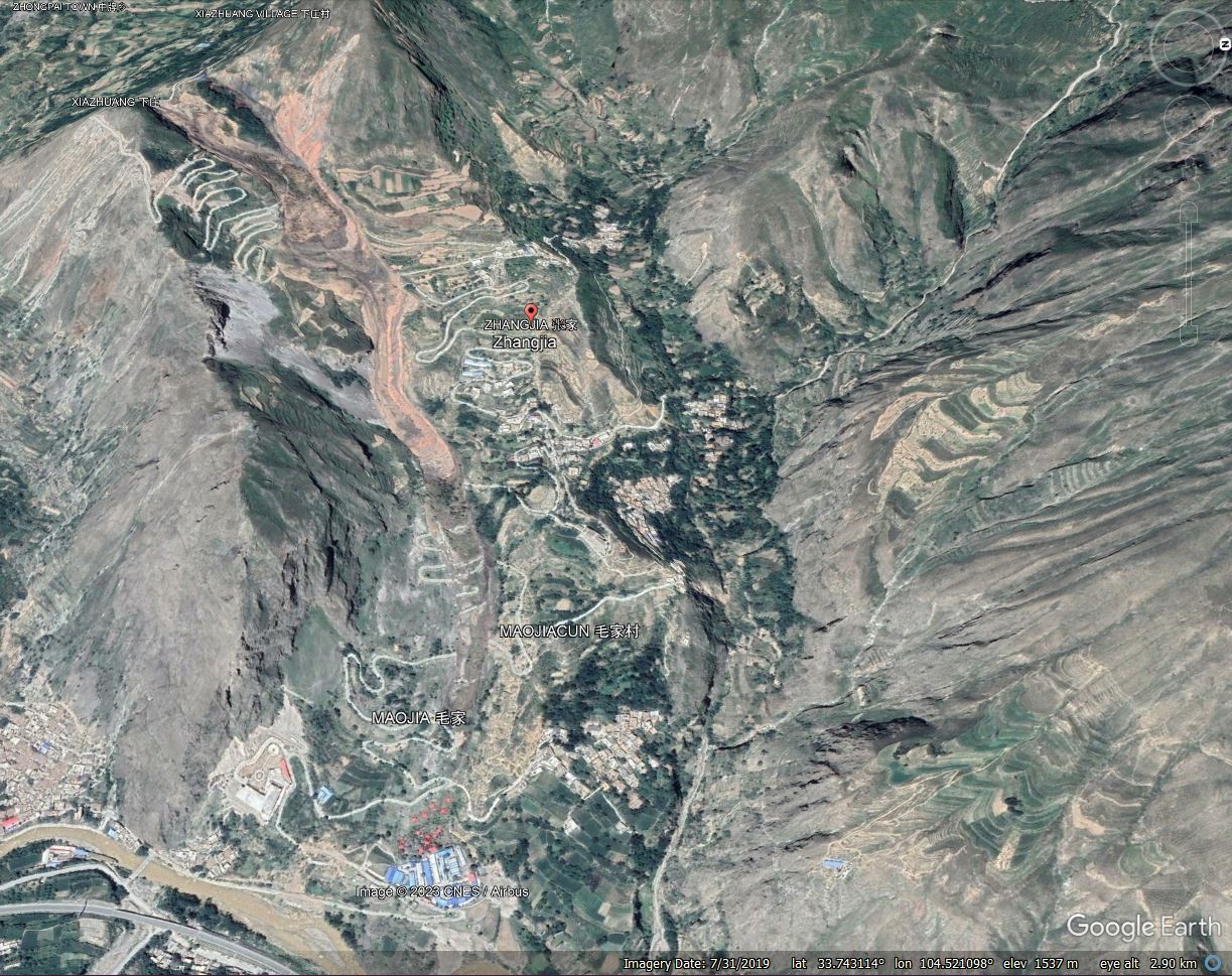 Google Earth imagery of the 19 July 2019 Yahuokou landslide in Gansu Province, China.