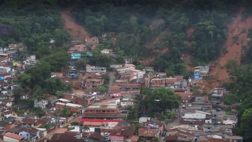 Drone footage of the aftermath of landslides in Vila Sahy in São Sebastião, São Paolo. 