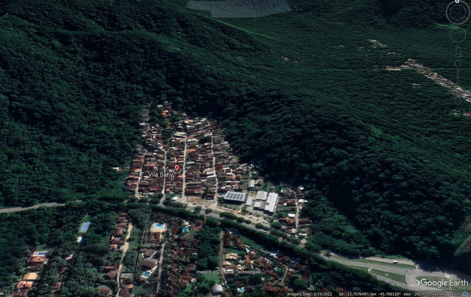 Google Earth image of Vila Sahy in São Sebastião, São Paolo before the recent landslides.