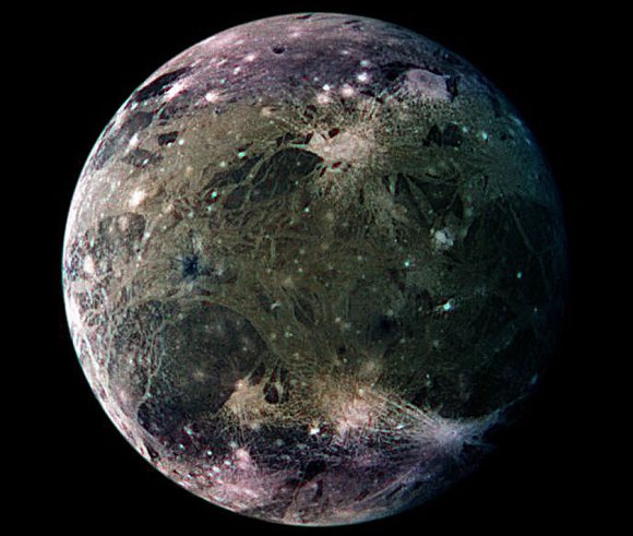 The topography of Ganymede, an icy satellite of Jupiter. 