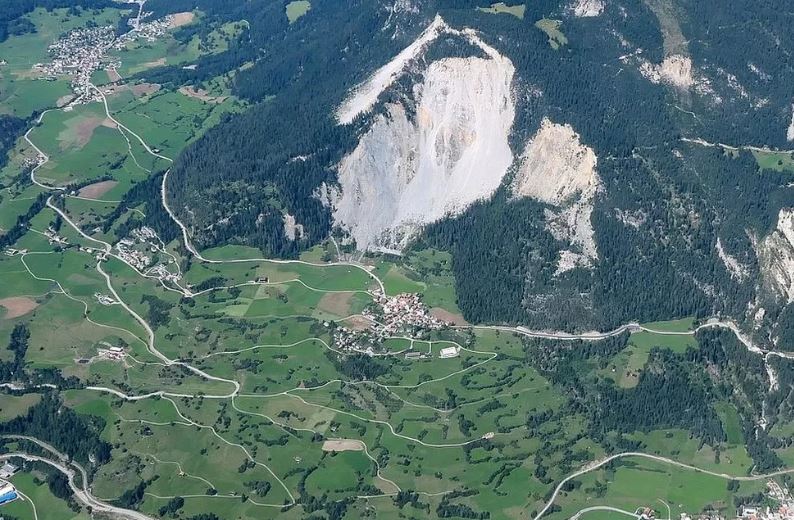 The rockslide above Brienz in eastern Switzerland.